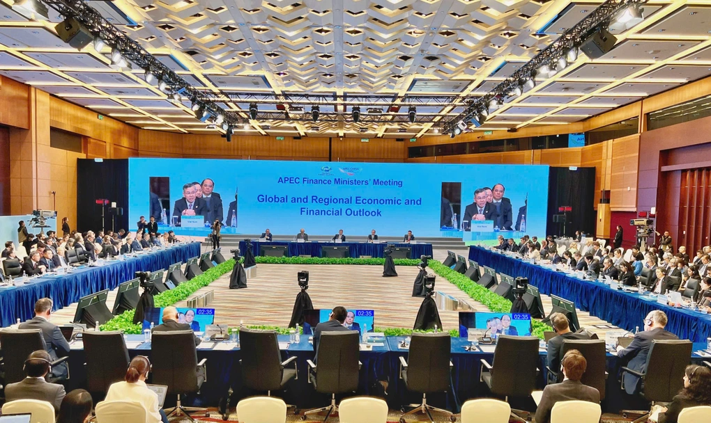 Bộ trưởng Bộ Tài chính chia sẻ triển vọng kinh tế Việt Nam tại APEC 2026 - 1